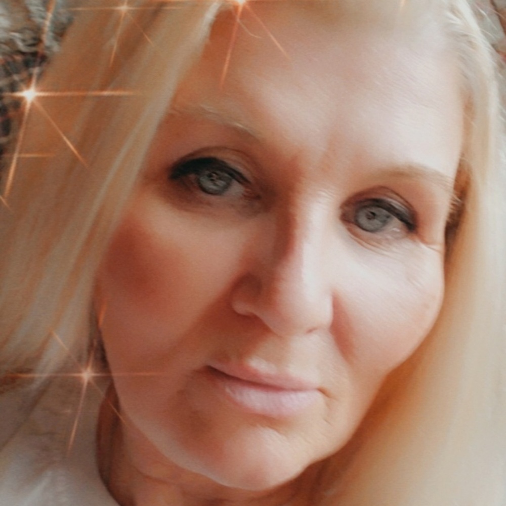 Meet your Posher, Diana